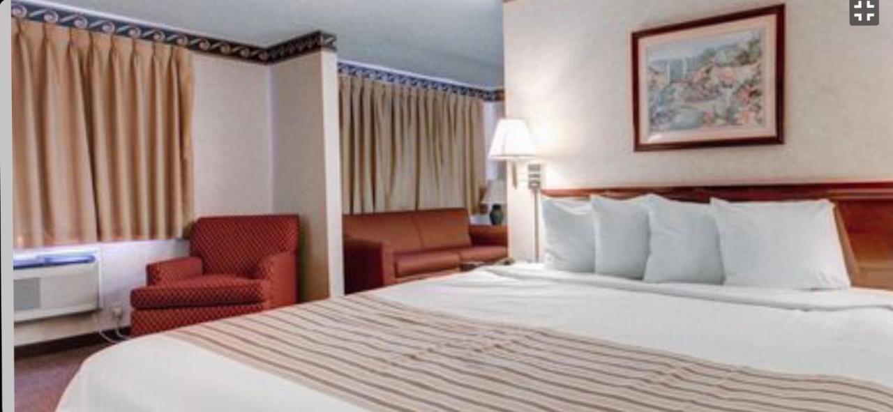 Econo Lodge Inn & Suites El Paso Kültér fotó