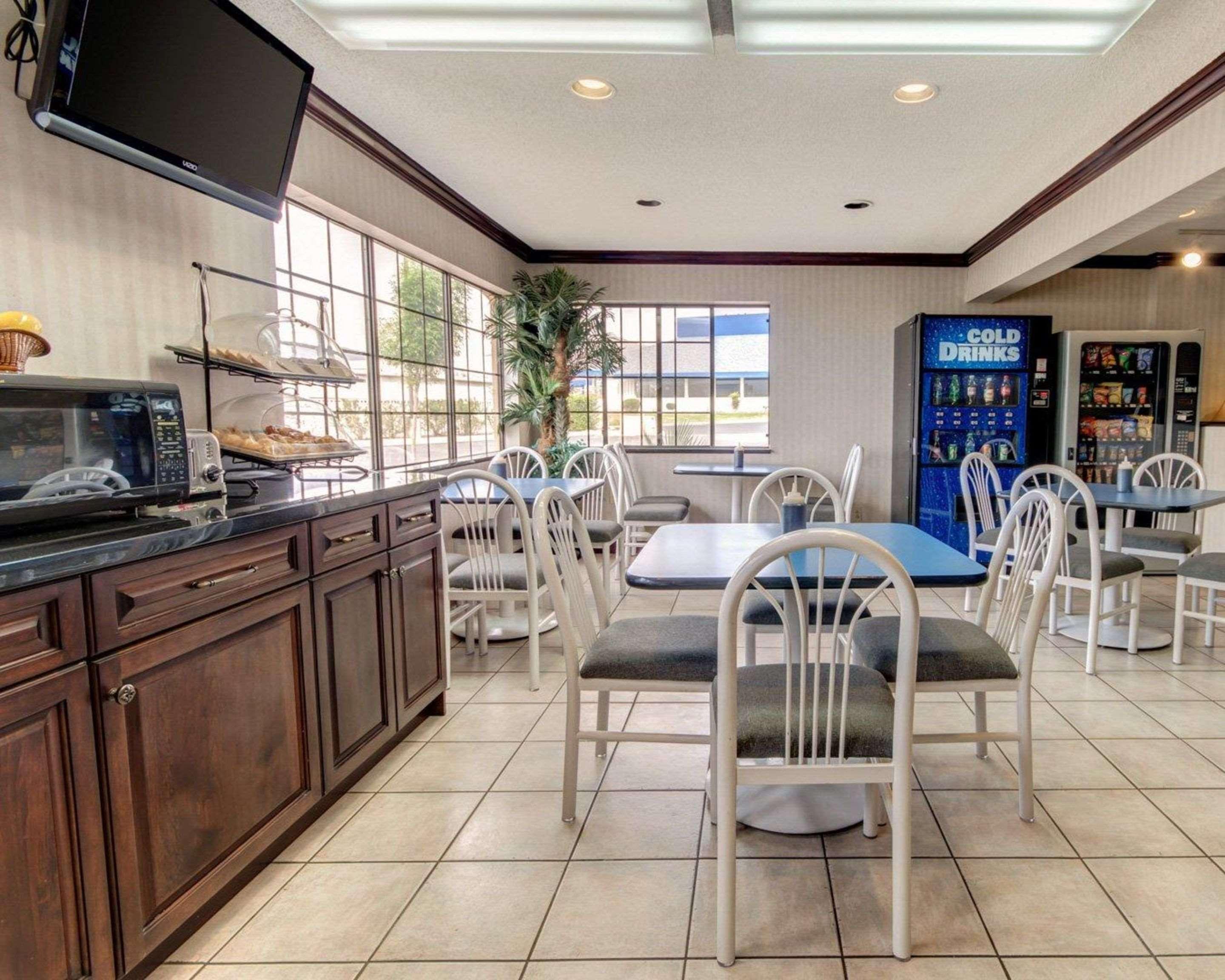 Econo Lodge Inn & Suites El Paso Kültér fotó