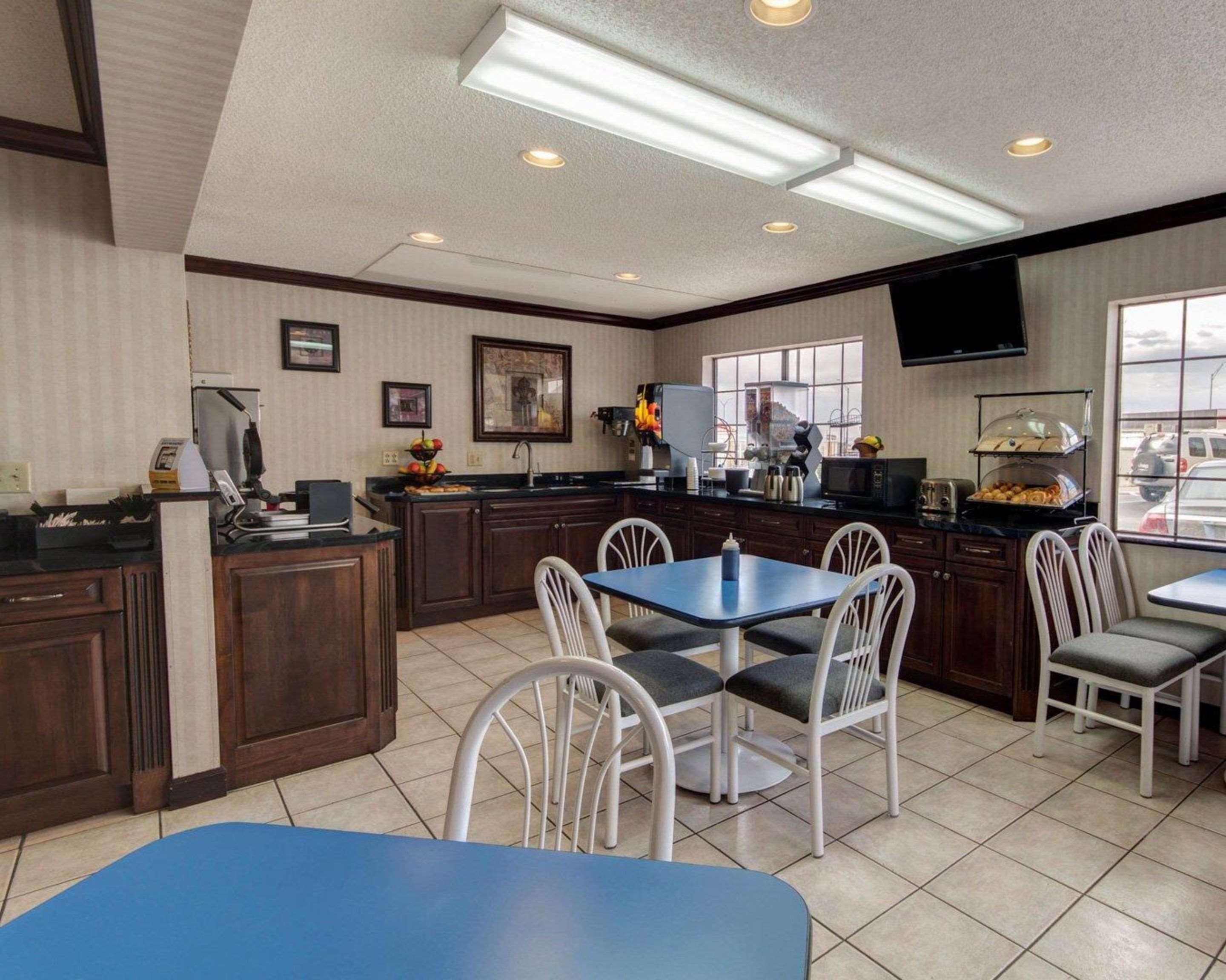 Econo Lodge Inn & Suites El Paso Kültér fotó