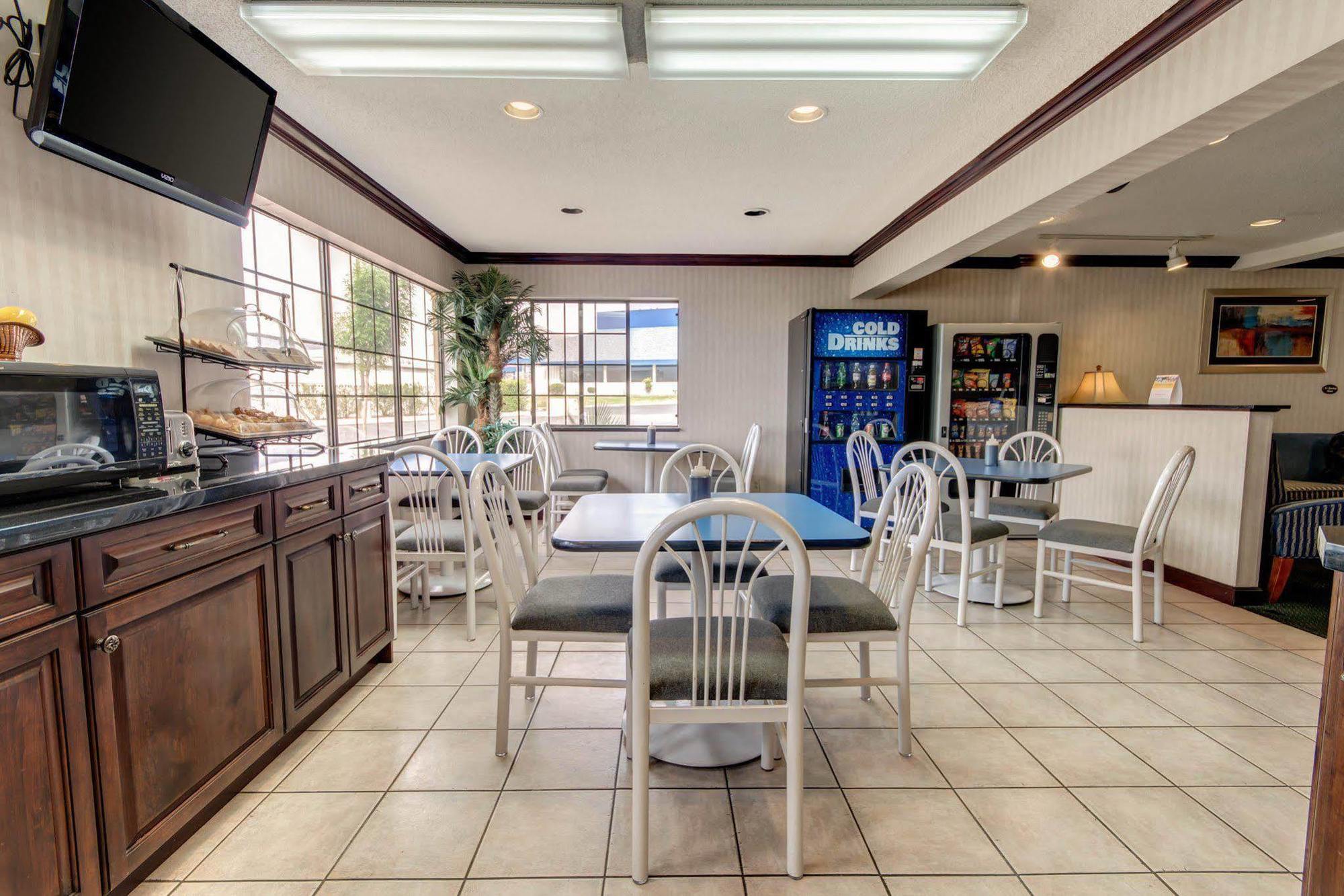 Econo Lodge Inn & Suites El Paso Kültér fotó